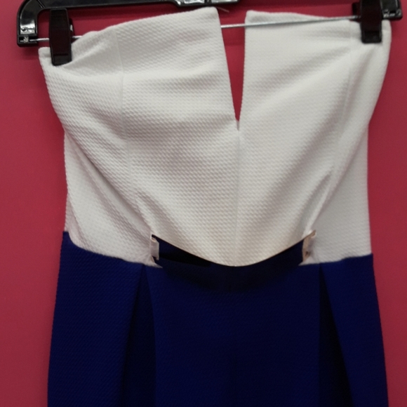 Jumpsuits - Picture 2 of 4